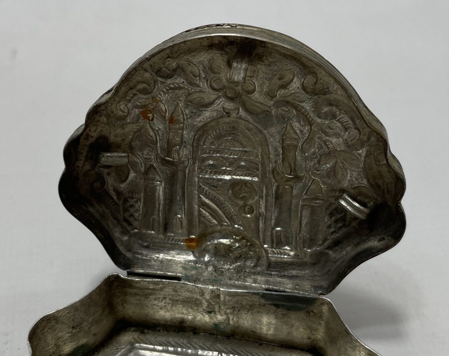 OSMANLI DÖNEMİ GÜMÜŞTEN MAMUL ENFİYE KUTUSU