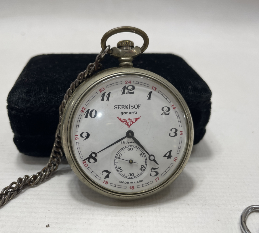 TEPEDEN KURMALI VE ARKASI GEMİLİ DENİZCİ CEP SAATİ