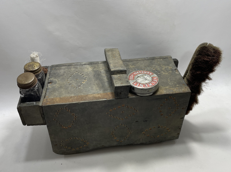 ÜZERİ BONCUK İŞLİ ANTİKA AYAKKABI BOYACI SANDIĞI