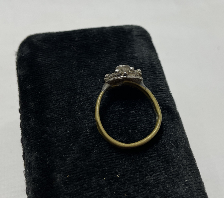 ÜZERİ GÜVERSE İŞÇİLİKLİ OSMANLI DÖNEMİ GÜMÜŞ YÜZÜK