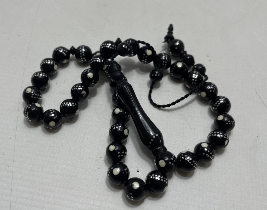 ÜZERİ KEMİK VE GÜMÜŞ ÇAKMA İŞÇİLİKLİ YUSURİ TESBİH