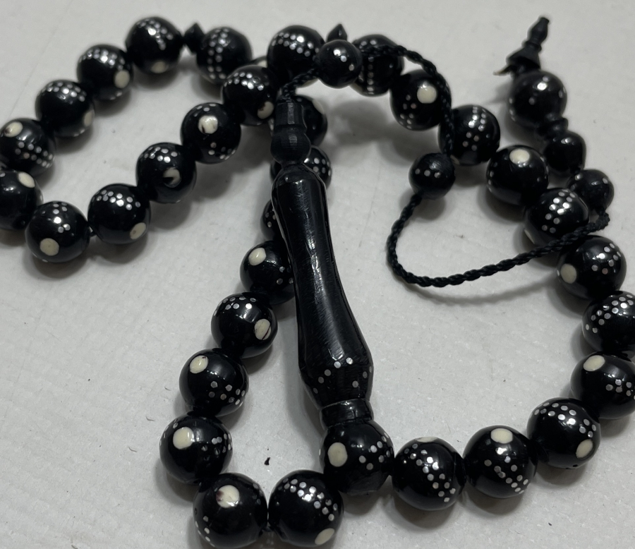 ÜZERİ KEMİK VE GÜMÜŞ ÇAKMA İŞÇİLİKLİ YUSURİ TESBİH