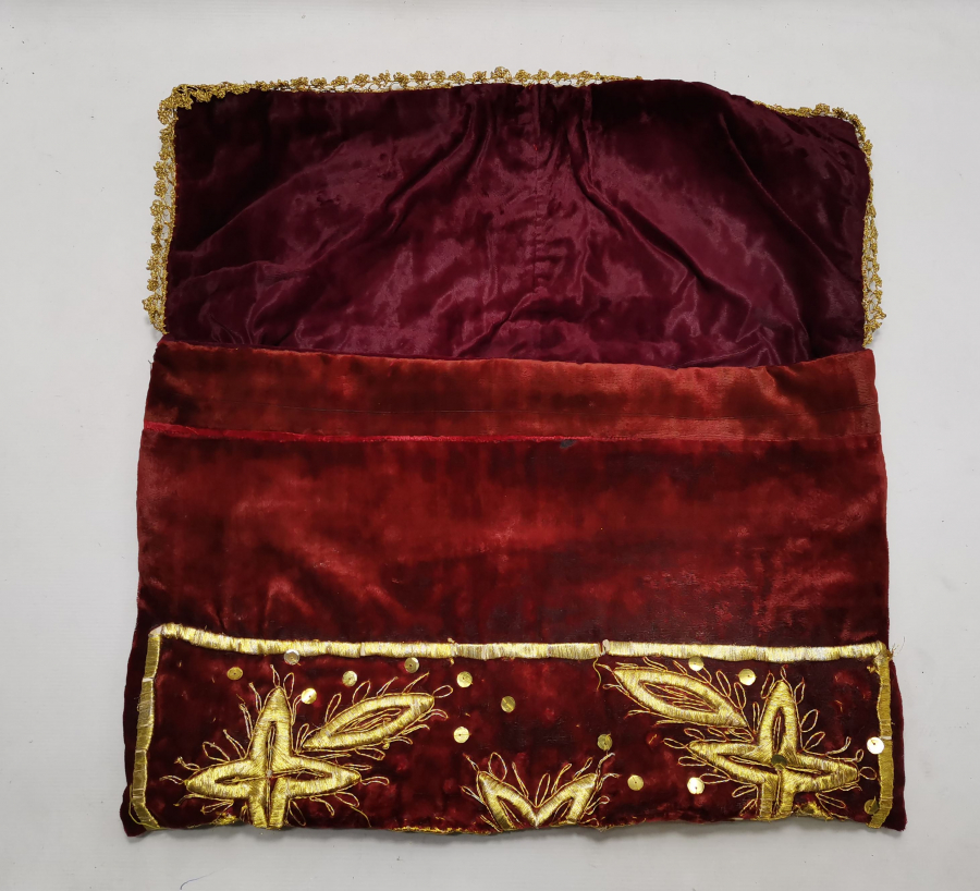 OSMANLI DÖNEMİ SIRMA İŞÇİLİKLİ VE HAÇLI BÜYÜK BOY RUM İŞİ İNCİL KABI