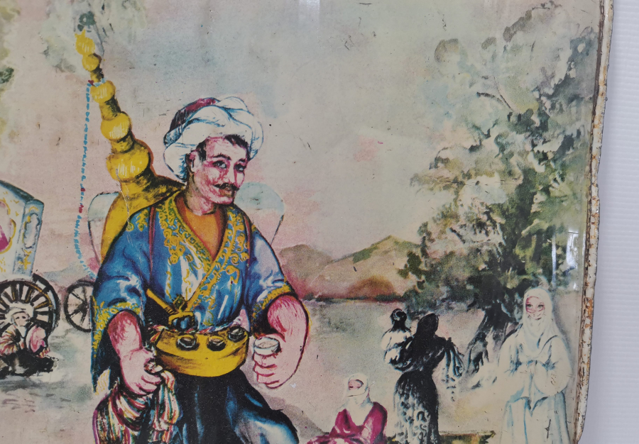 OSMANLI DÖNEMİ TENEKEDEN MAMUL ŞERBETÇİ GÖRSELLİ REKLAM PANOSU