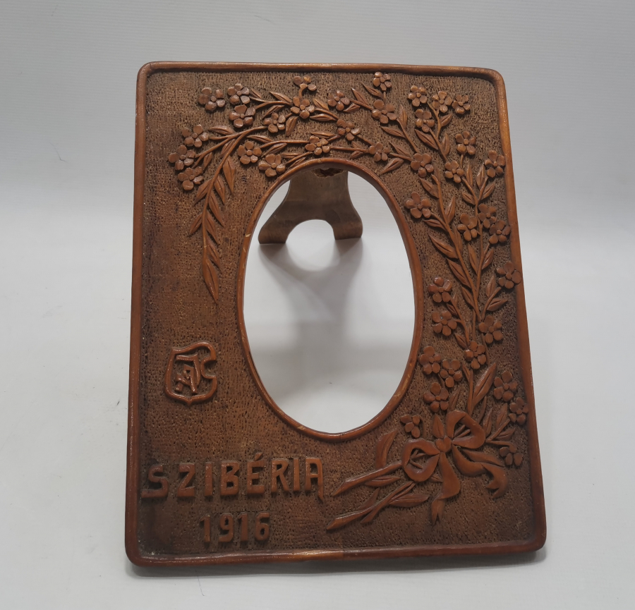 1. DÜNYA SAVAŞI DÖNEMİ TAMAMI EL OYMA ESARET YADİGARI  AHŞAP ÇERÇEVE