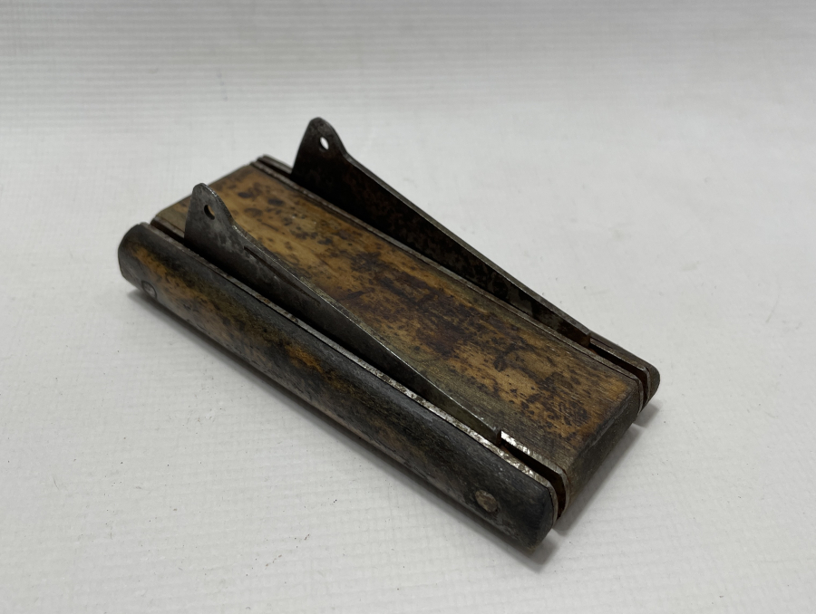 NADİR FORMDA ÇİFTLİ AŞI ÇAKISI