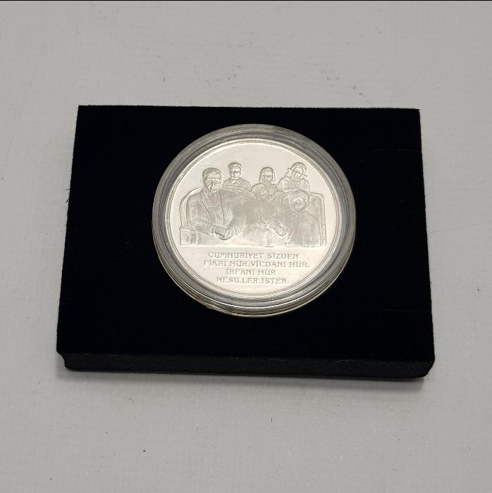 1998 CUMHURİYET VE GENÇLİK TEMALI 3.000.000 TL GÜMÜŞ HATIRA PARA