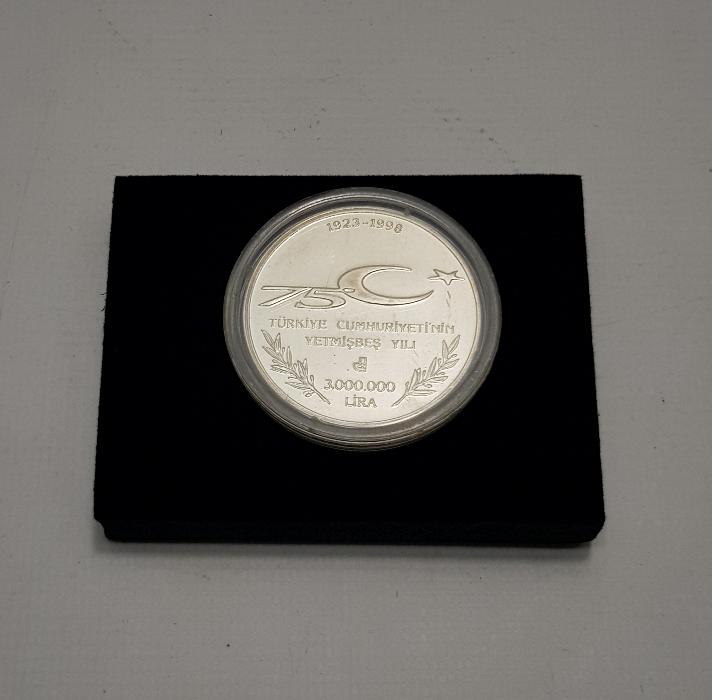 1998 CUMHURİYET VE GENÇLİK TEMALI 3.000.000 TL GÜMÜŞ HATIRA PARA