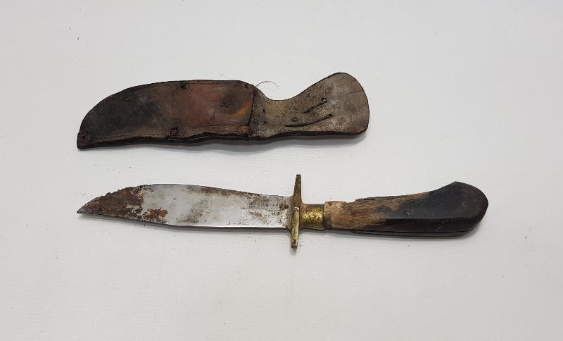 DERİ KILIFLI ANTİKA HANÇER