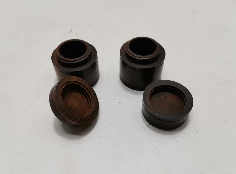 İKİ ADET ANTİKA AHŞAP KUTU 