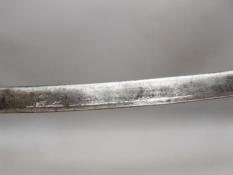 İKİ TARAFI DA GÜMÜŞ ÇAKMA OSMANLICA YAZILI YATAĞAN KILIÇ 