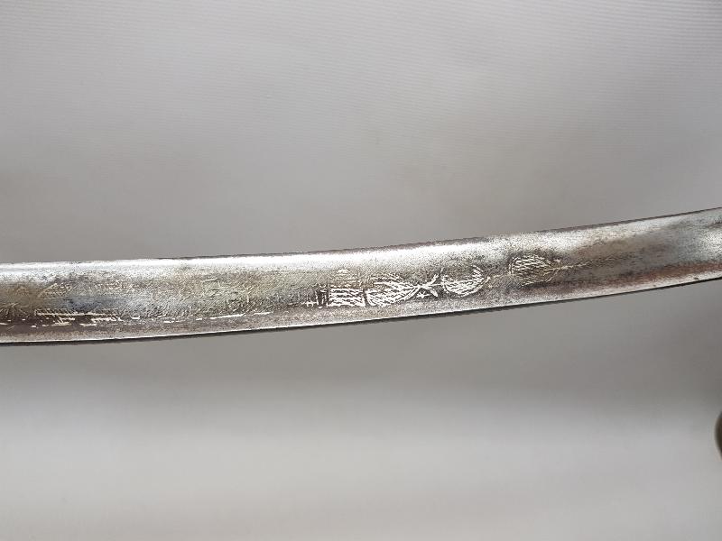 İKİ TARAFI DA GÜMÜŞ ÇAKMA OSMANLICA YAZILI YATAĞAN KILIÇ 