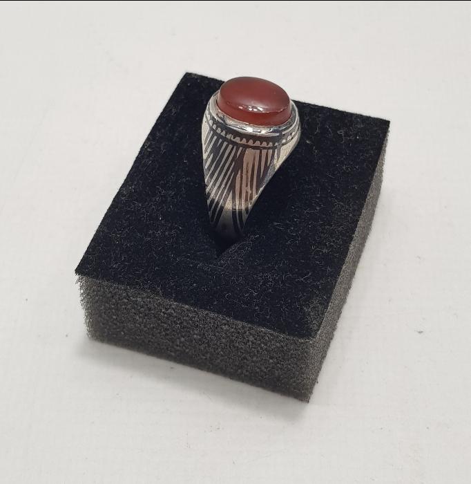 OSMANLI DÖNEMİ AKİK TAŞLI SAVATLI GÜMÜŞ ERKEK YÜZÜK 