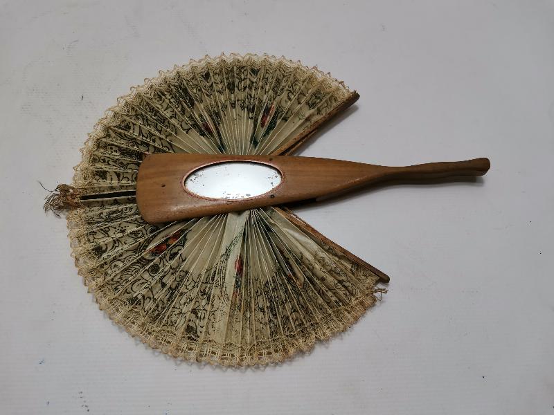 OSMANLI DÖNEMİ AVRUPA YAPIMI YELPAZE 