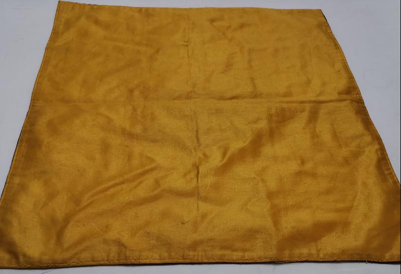 OSMANLI DÖNEMİ İPEK ATLAS ÜZERİ SIRMA İŞLEMELİ KİLİSE ALTAR ÖRTÜSÜ