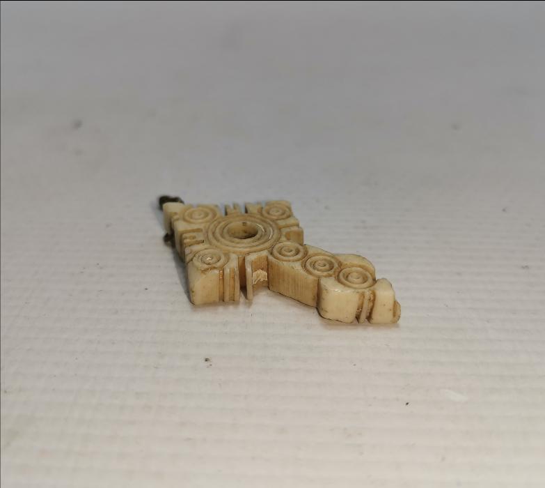 OSMANLI DÖNEMİ RUM İŞİ FİL DİŞİ HAÇ KOLYE