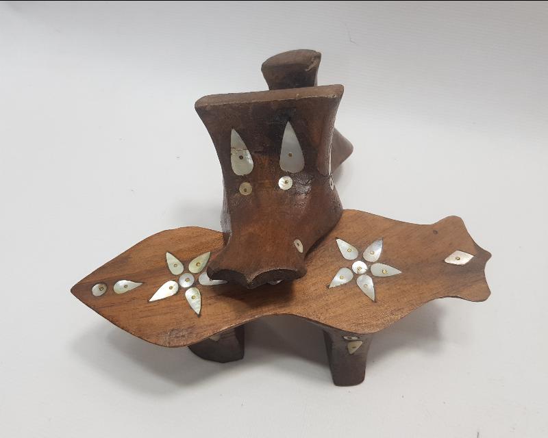 OSMANLI DÖNEMİ SEDEF İŞLEMELİ AHŞAP TAKUNYA