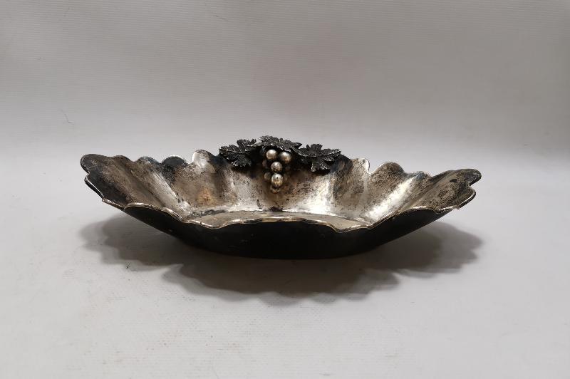 ÜZÜM SALKIMI APLİKELİ GÜMÜŞ MEYVELİK 