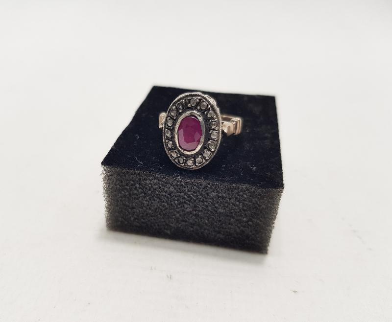 YAKUT TAŞLI ELMAS YÜZÜK 