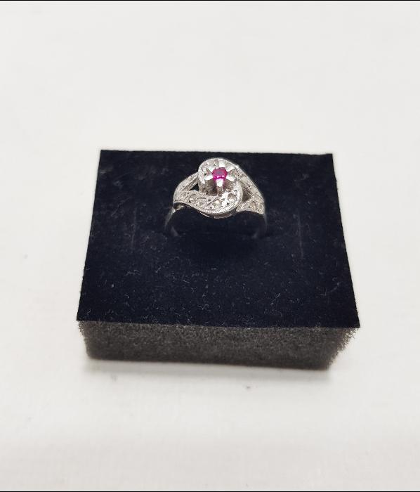 YAKUT TAŞLI PIRLANTA YÜZÜK