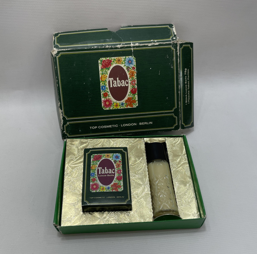 KUTUSUNDA ANTİKA SABUN VE LOSYON SETİ