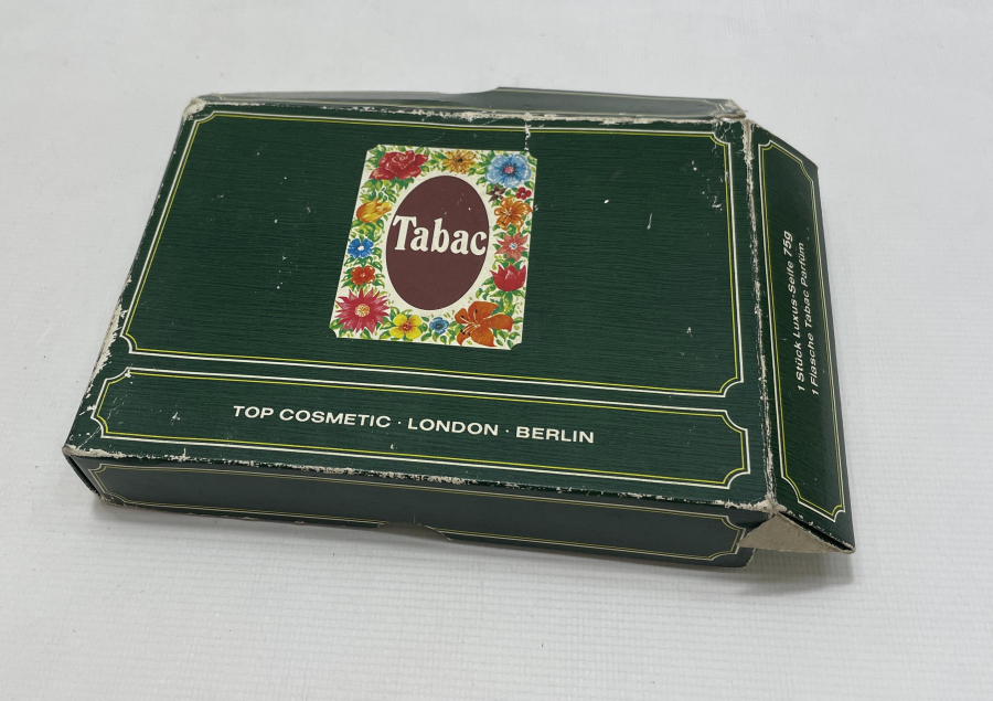 KUTUSUNDA ANTİKA SABUN VE LOSYON SETİ