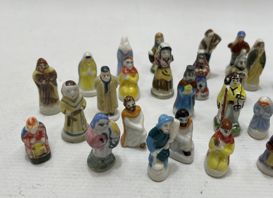 TAMAMI EL BOYAMA FRANSIZ HALK GÖRSELLİ BİBLOLAR