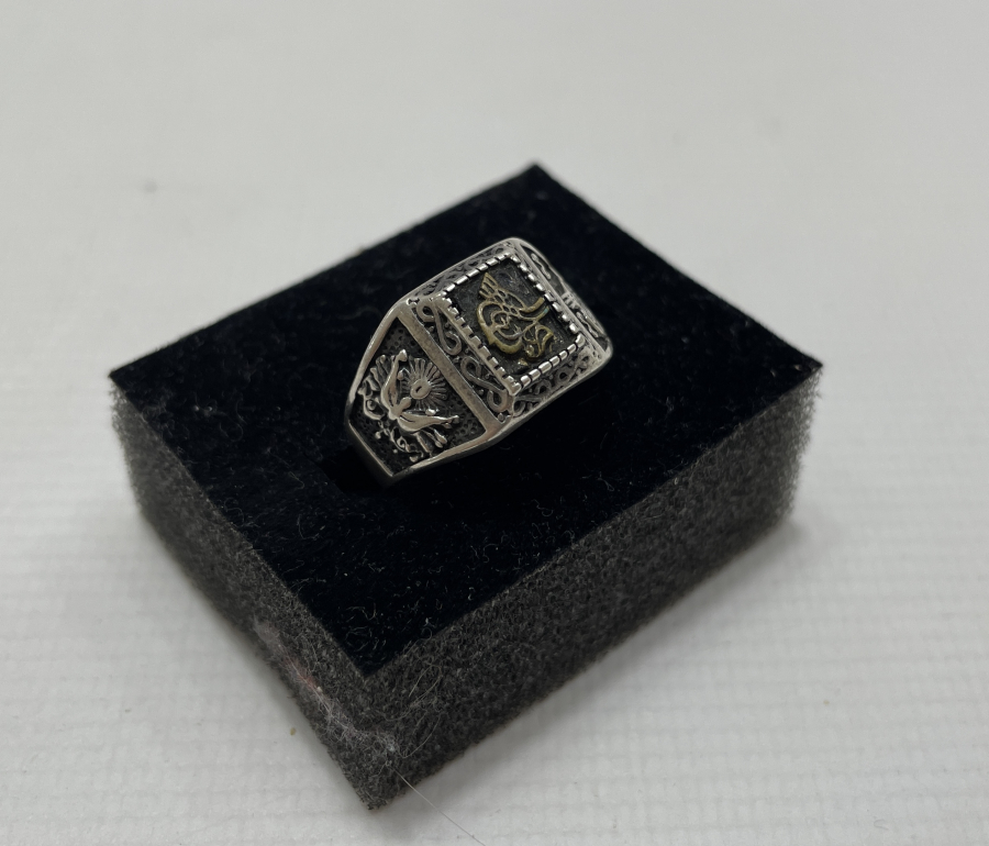 ÜZERİNDE OSMANLI DEVLET ARMASI VE TUĞRA BULUNAN GÜMÜŞ YÜZÜK