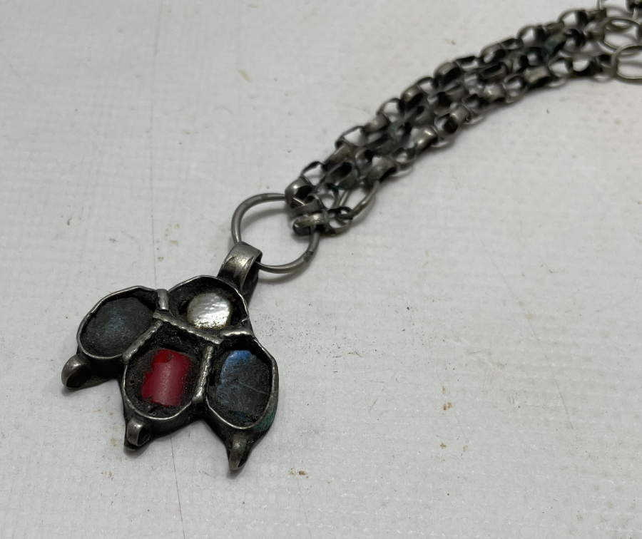 1850 LERDEN NADİR FORMDA GÜMÜŞ KÖSTEK SALLAMASI