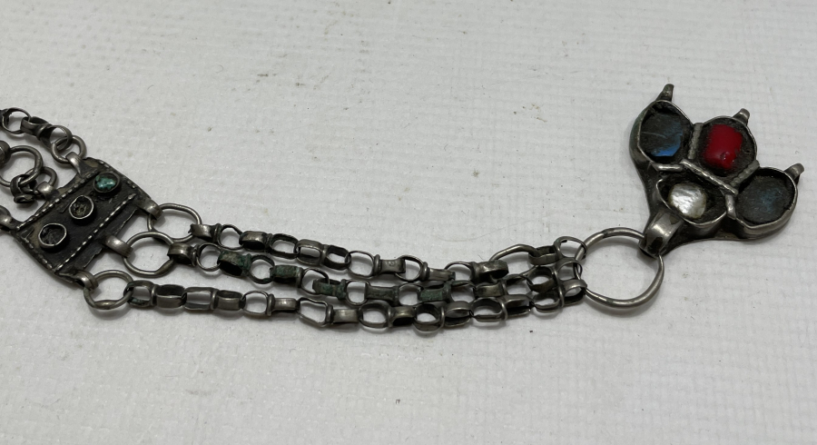 1850 LERDEN NADİR FORMDA GÜMÜŞ KÖSTEK SALLAMASI