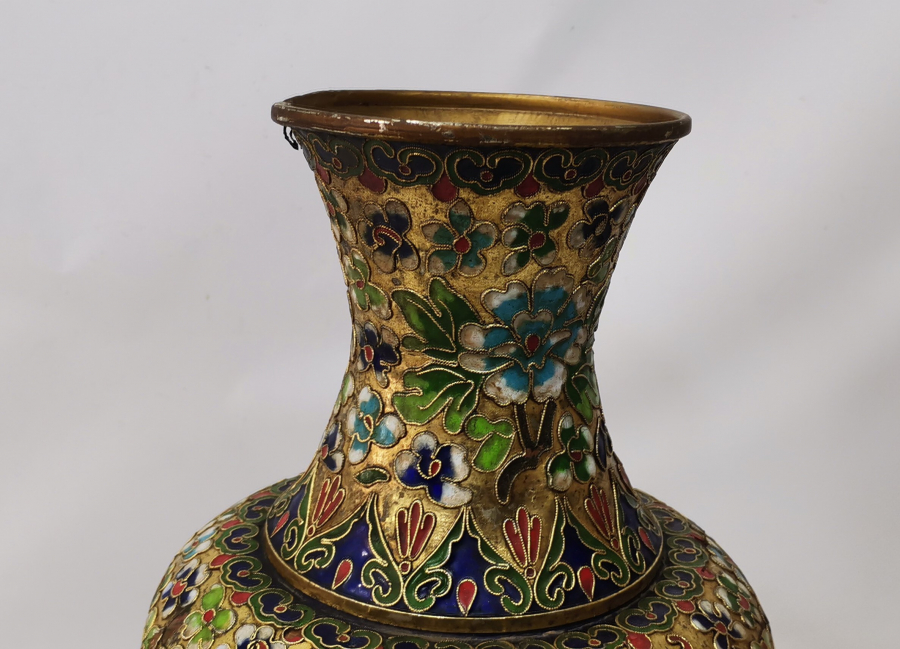 1900 BAŞLARI BÜYÜK BOY MİNELİ VAZO