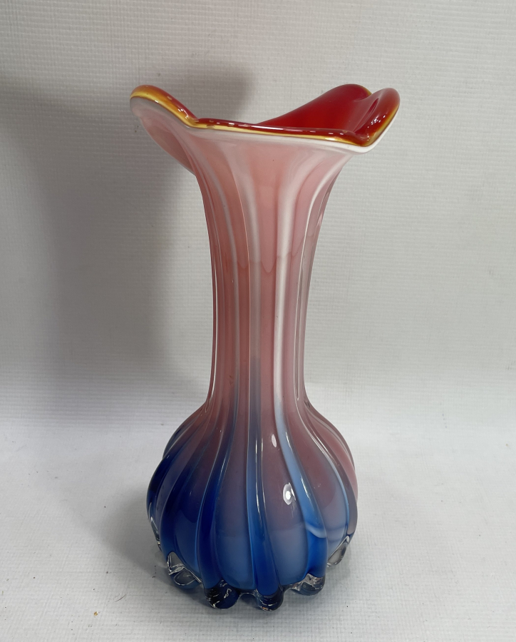 1900 BAŞLARI KOPARMA İŞÇİLİKLİ MURANO VAZO