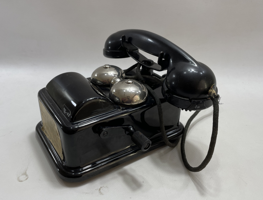 ANTİKA ÇEVİRMELİ TELEFON