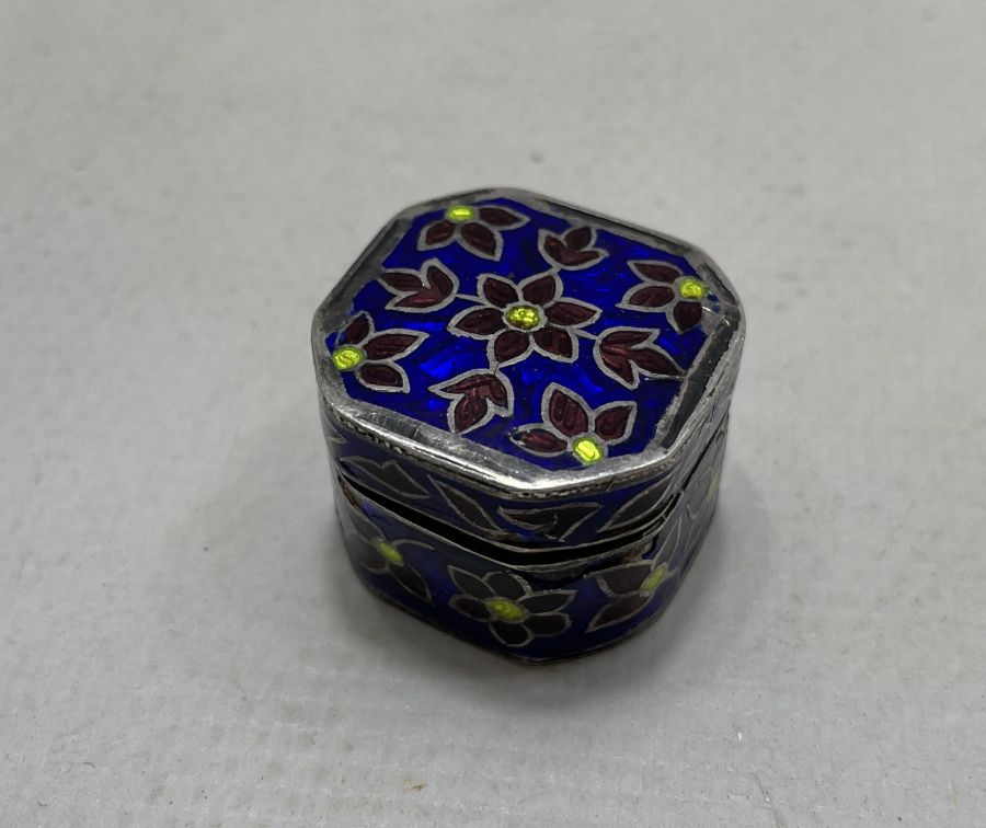 ANTİKA MİNELİ GÜMÜŞ KUTU