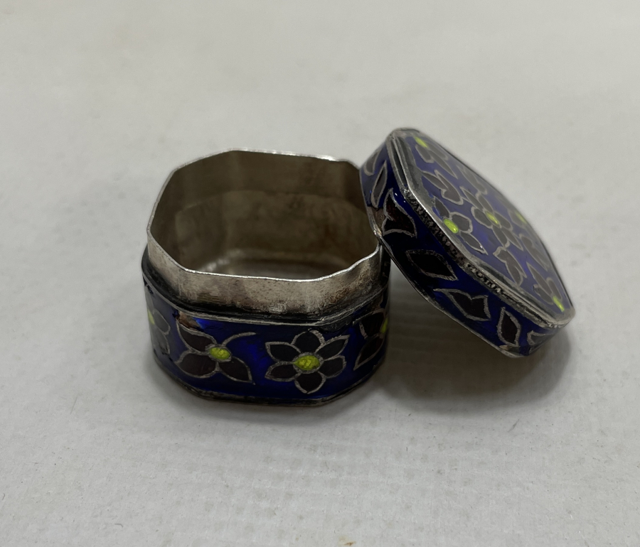 ANTİKA MİNELİ GÜMÜŞ KUTU