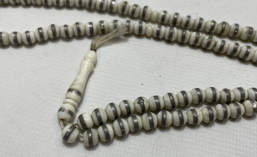 KEMİK ÜZERİ GÜMÜŞ ÇAKMA İŞÇİLİKLİ NAMAZ TESBİHİ