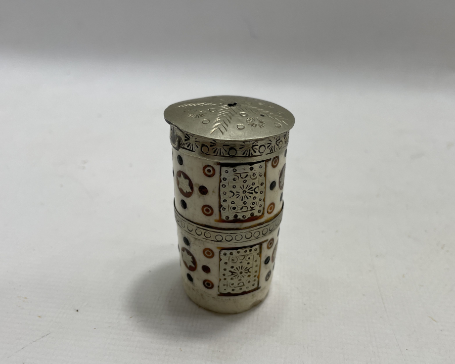 KEMİK ÜZERİ İŞLEMELİ ANTİKA BASTON SAPI