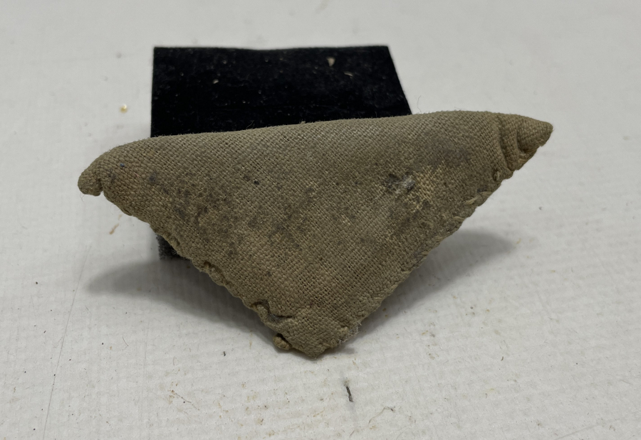 OSMANLI DÖNEMİ İÇİNDE EL YAZMA TILSIM BULUNAN HAMAYIL İÇİ