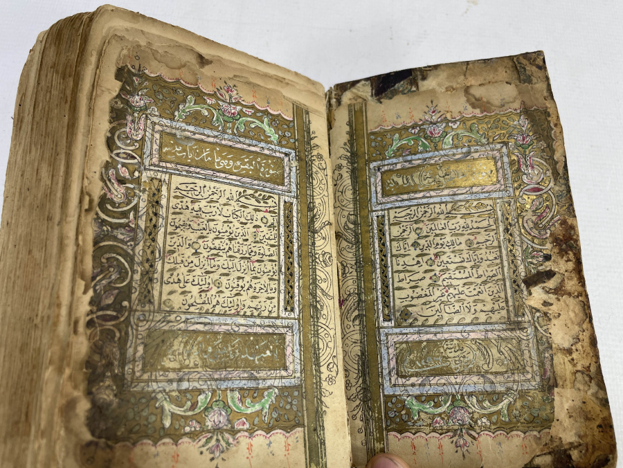 OSMANLI DÖNEMİ ROKOKO TEZHİPLİ EL YAZMA KUR'AN -I KERİM