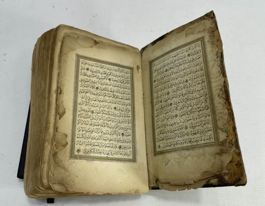 OSMANLI DÖNEMİ ROKOKO TEZHİPLİ EL YAZMA KUR'AN -I KERİM