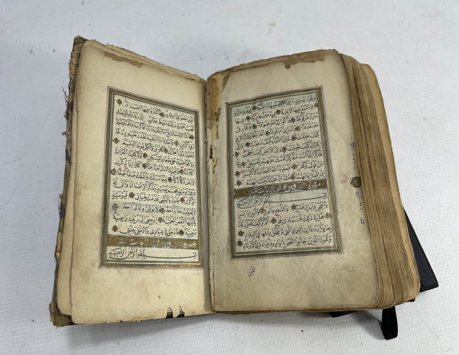 OSMANLI DÖNEMİ ROKOKO TEZHİPLİ EL YAZMA KUR'AN -I KERİM