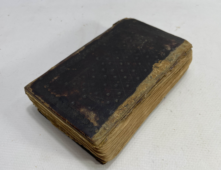 OSMANLI DÖNEMİ ROKOKO TEZHİPLİ EL YAZMA KUR'AN -I KERİM