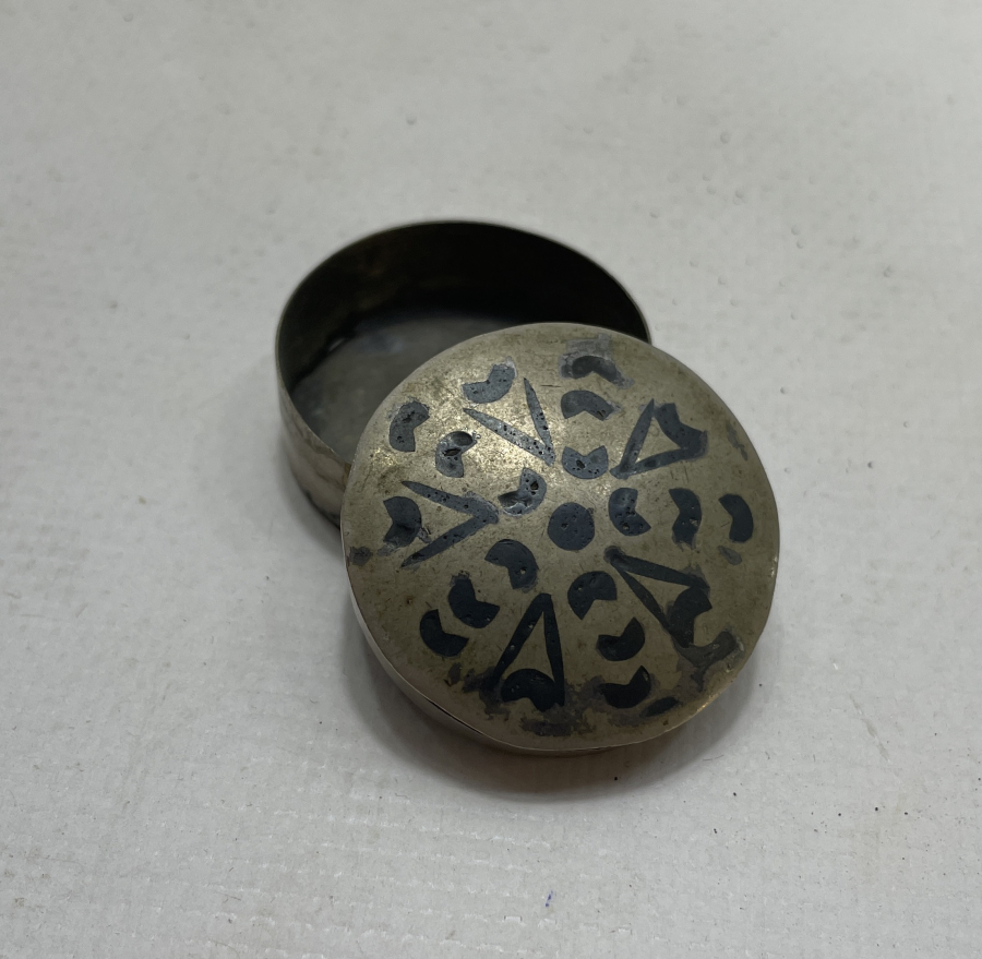 OSMANLI DÖNEMİ SAVATLI GÜMÜŞ KUTU