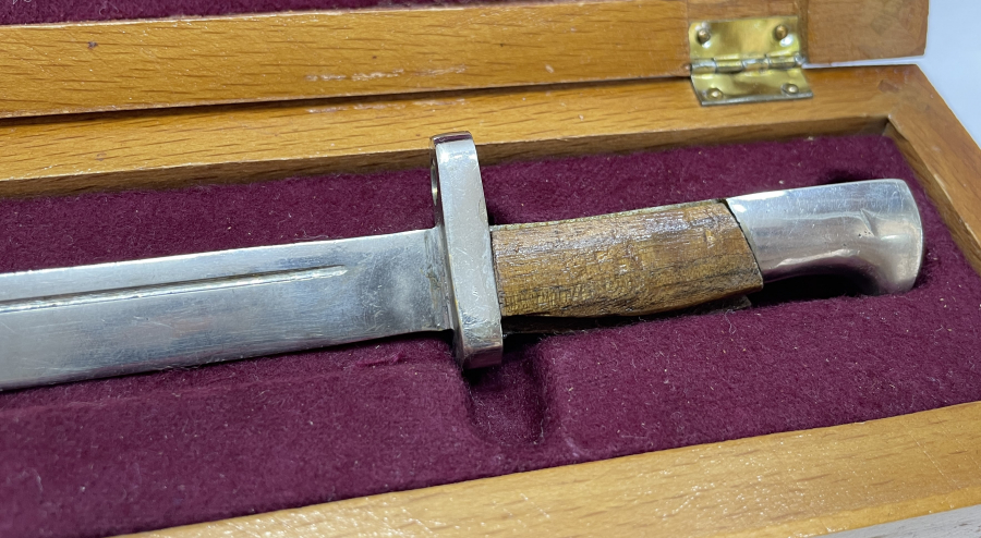 SÜNGÜ FORMUNDA ANTİKA ASKERİ ZARF AÇACAĞI