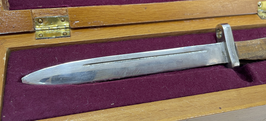 SÜNGÜ FORMUNDA ANTİKA ASKERİ ZARF AÇACAĞI