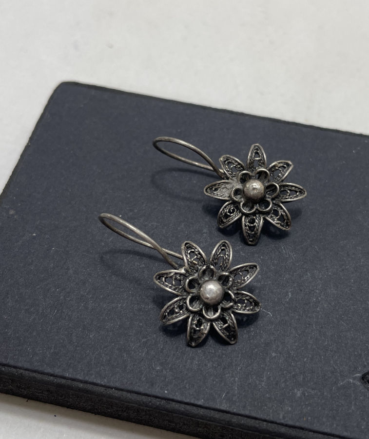 TELKARİ İŞÇİLİKLİ GÜMÜŞ KÜPE