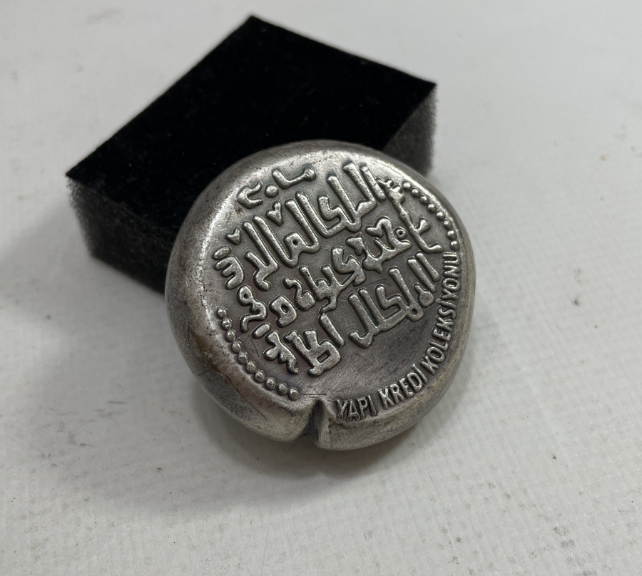 YAPI KREDİ KOLEKSİYONU HATIRA KAĞIT AĞIRLIĞI