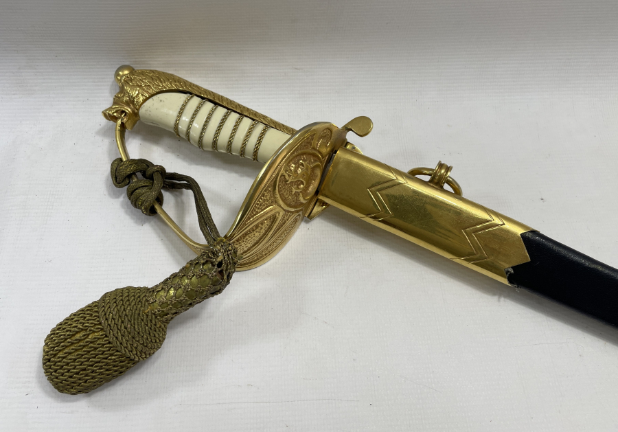 ASLAN BAŞLI ANTİKA DENİZCİ SUBAY KILICI