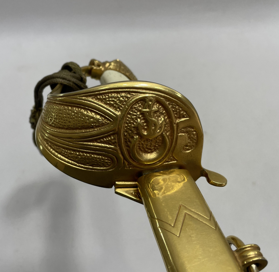 ASLAN BAŞLI ANTİKA DENİZCİ SUBAY KILICI