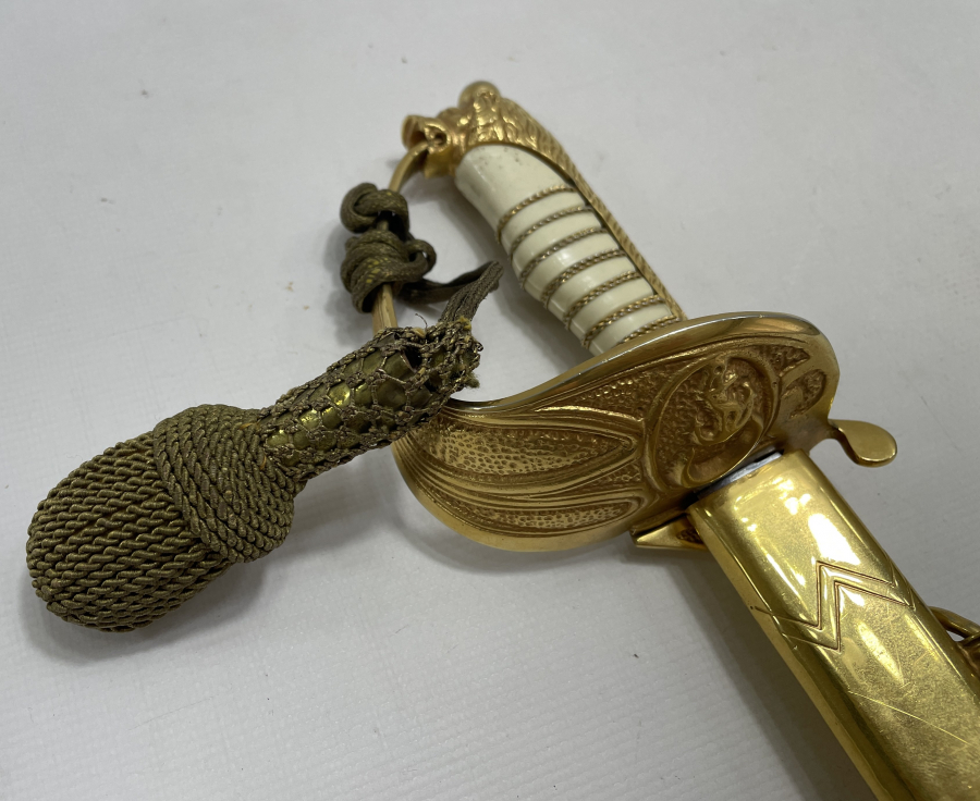 ASLAN BAŞLI ANTİKA DENİZCİ SUBAY KILICI